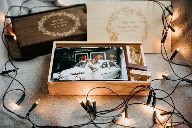 Oferta fotografii ślubnej - Fotograf Gdańsk, Gdynia, Sopot 39 opakowania produktów - fotografia ślubna Gdańsk, fotografia ślubna Gdynia, fotografia ślubna Brusy, fotografia ślubna Tczew, fotografia ślubna Sopot -szpakowicz-studio.pl 6 (Copy)